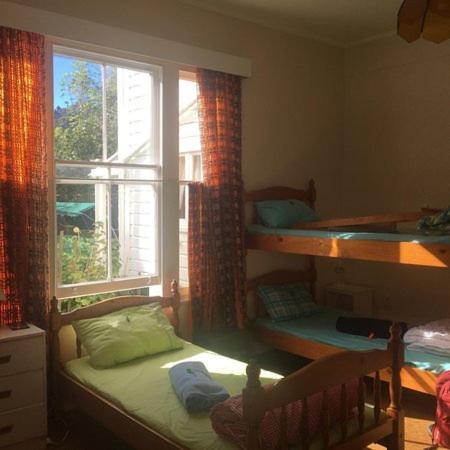 Hostel Honeysuckle House